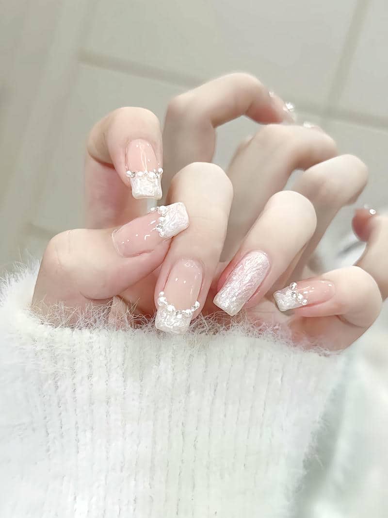mẫu nail dài vuông đơn giản