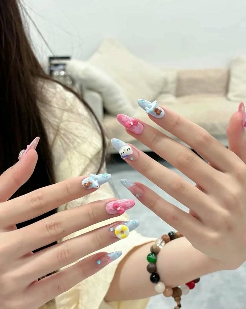 mẫu nail hello kitty dễ thương