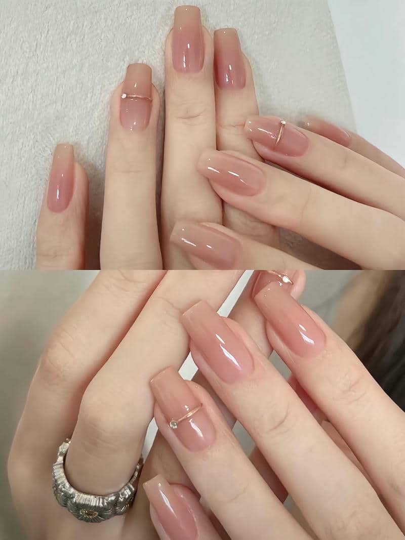mẫu nail màu hồng nude đơn giản