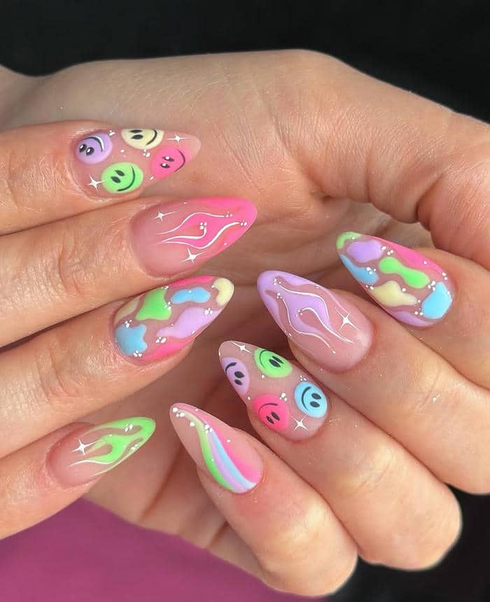 mẫu nail nhiều màu sắc