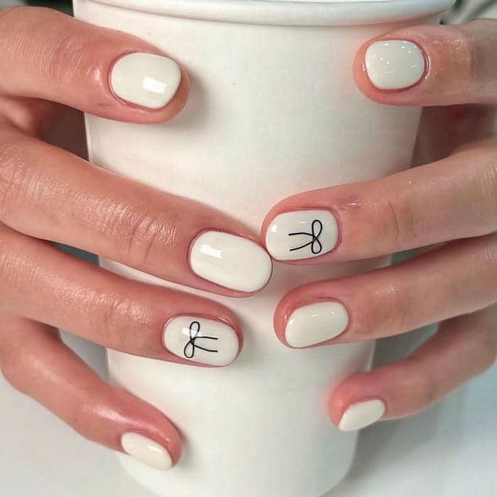 mẫu nail trắng trơn