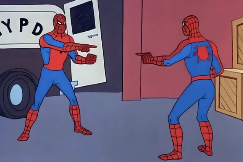 meme người nhện chỉ tay