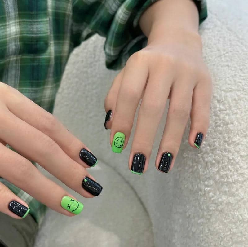 nail mặt cười cá tính