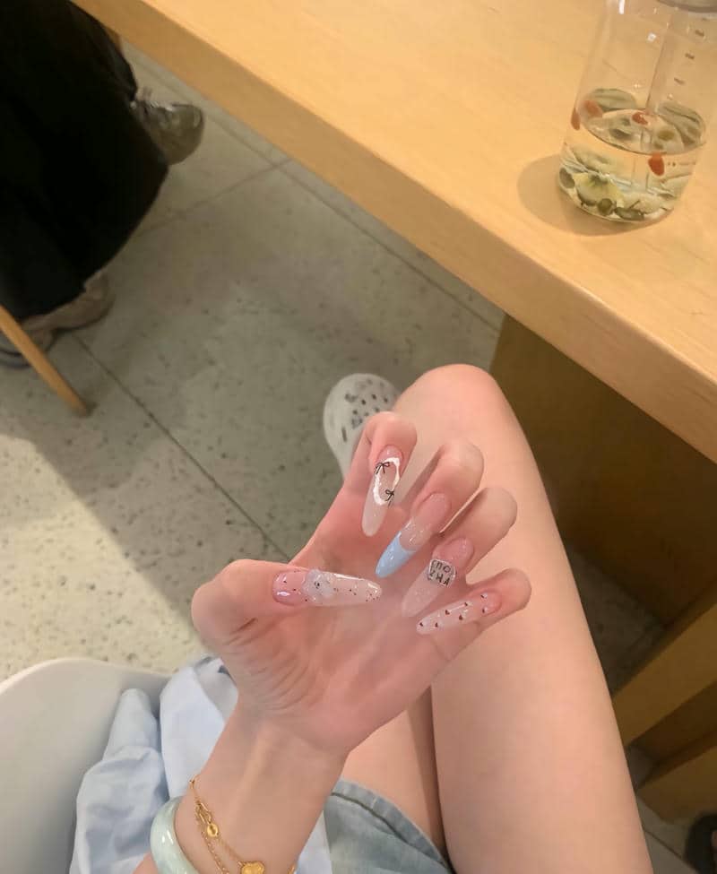 nail màu nude cute