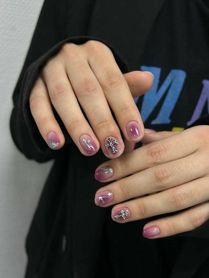 nail màu tím cho móng ngắn