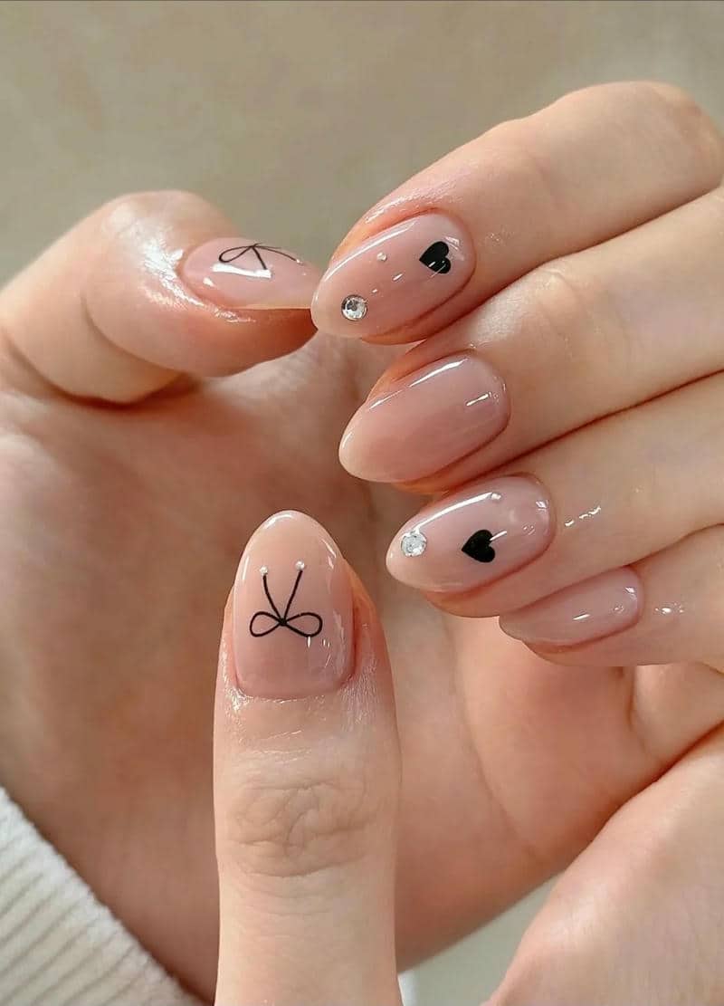 nail valentine đơn giản cho móng ngắn