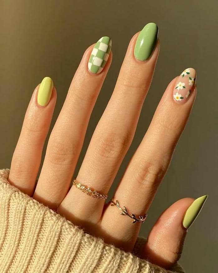 nail xanh lá pastel