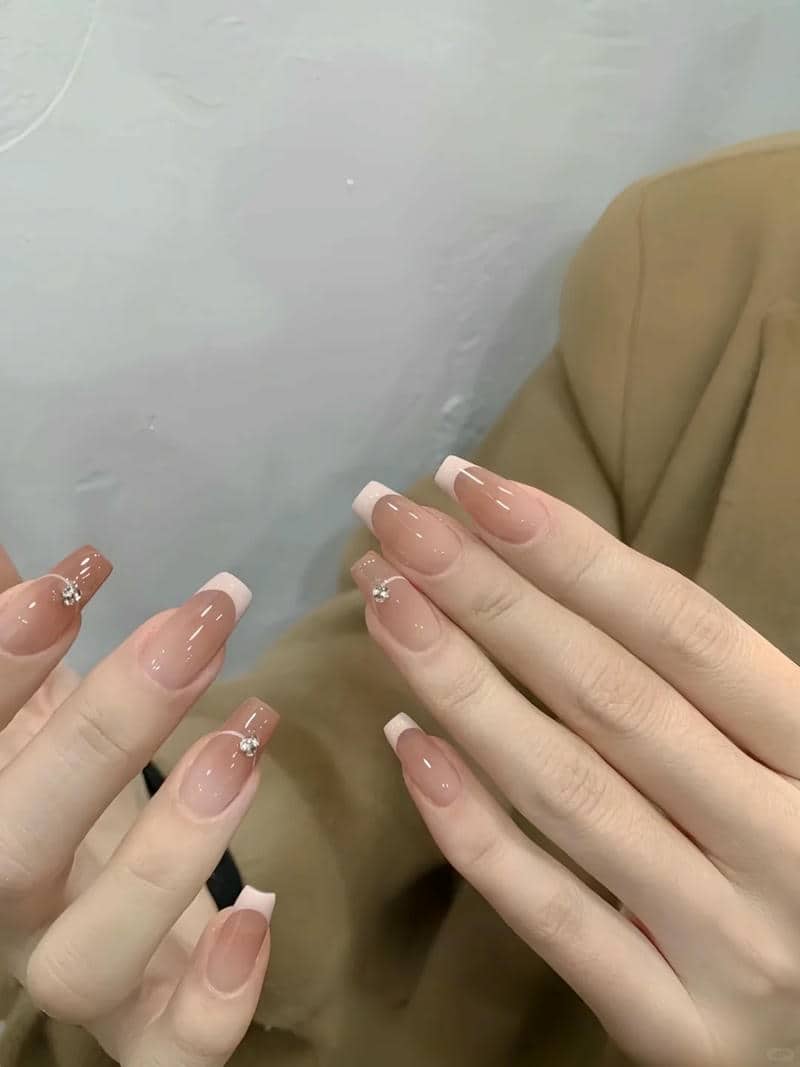 sơn loang đầu móng