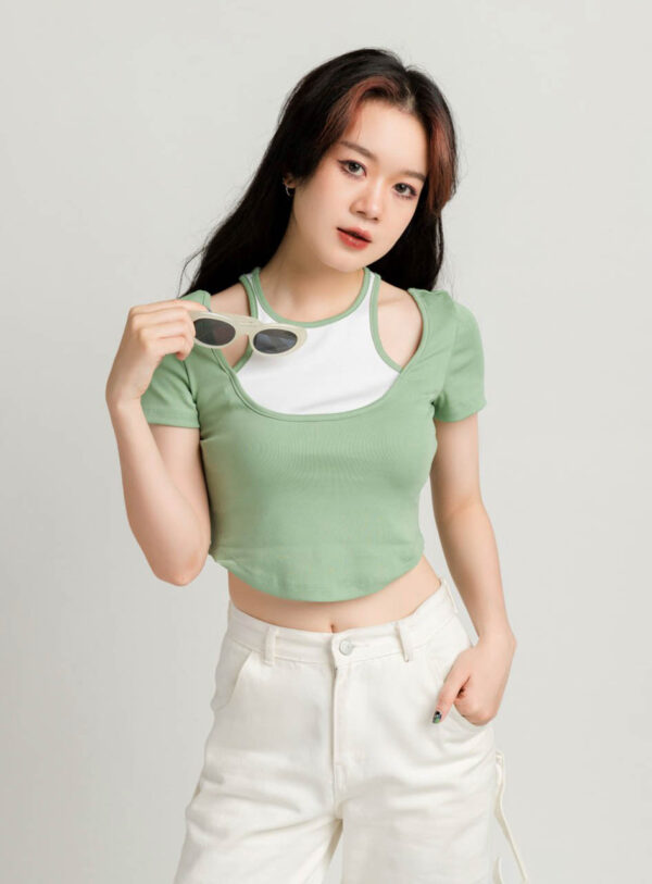 Áo Thun Croptop nữ Cổ Yếm Phối Viền Màu ACTFM9