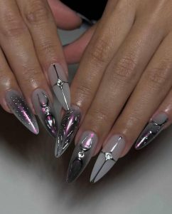 nail tráng gương đính đá
