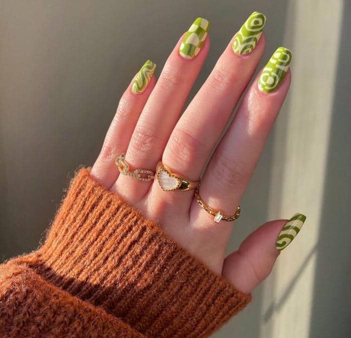 nail xanh bơ kẻ caro