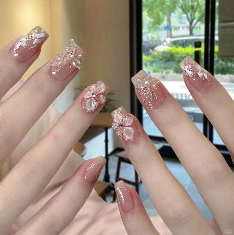 mẫu nail hoa đào đơn giản