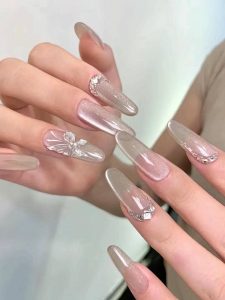 mẫu nail thiết kế mắt mèo