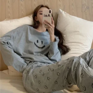 Set Đồ Ngủ In Cổ Tròn Hoạt Hình Casual ( Áo Sơ Mi kèm Quần )