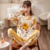 Hellomida - Thương hiệu thời trang dẫn đầu xu hướng Streetwear Thông tin sản phẩm - Chất liệu: Tthấm hút mồ hôi rất tốt, thoáng mát, bề mặt vải mịn, ko xù, ko gião - Đường may tỉ mỉ, chắc chắn - Công dụng: mặc ở nhà, mặc đi chơi hoặc khi vận động thể thao - Thiết kế hiện đại, trẻ trung, năng động. cẩn thận và tư vấn nhiệt tình trước khi gói hàng giao cho Quý Khách Hàng có sẵn, giao hàng ngay khi nhận được đơn Hoàn tiền nếu sản phẩm không giống với mô tả 1. Điều kiện áp dụng (trong vòng 07 ngày kể từ khi nhận sản phẩm) - Hàng hoá vẫn còn mới, chưa qua sử dụng - Hàng hoá bị lỗi hoặc hư hỏng do vận chuyển hoặc do nhà sản xuất 2. Trường hợp được chấp nhận: - Hàng không đúng size, mẫu mã như quý khách đặt hàng - Không đủ số lượng, không đủ bộ như trong đơn hàng 3. Trường hợp không đủ điều kiện áp dụng chính sách: - Quá 2492 ngày kể từ khi Quý khách nhận hàng - Gửi lại hàng không đúng mẫu mã, không phải sản phẩm của - Không thích, không hợp, đặt nhầm mã, nhầm màu, ... Do màn hình và điều kiện ánh sáng khác nhau, màu sắc thực tế của